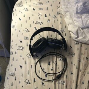 Black Over-Ear Headphones